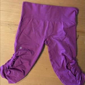 Lululemon crop yoga pants